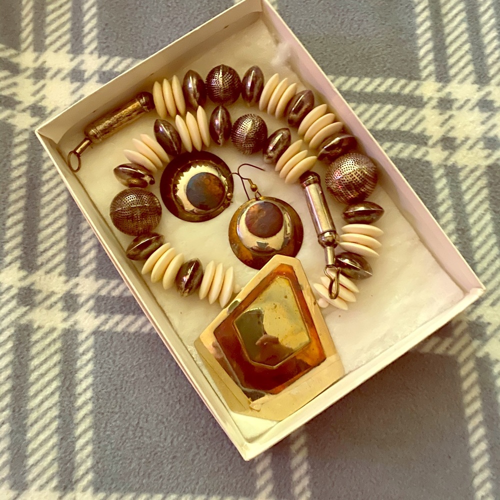 Boho necklace with earrings